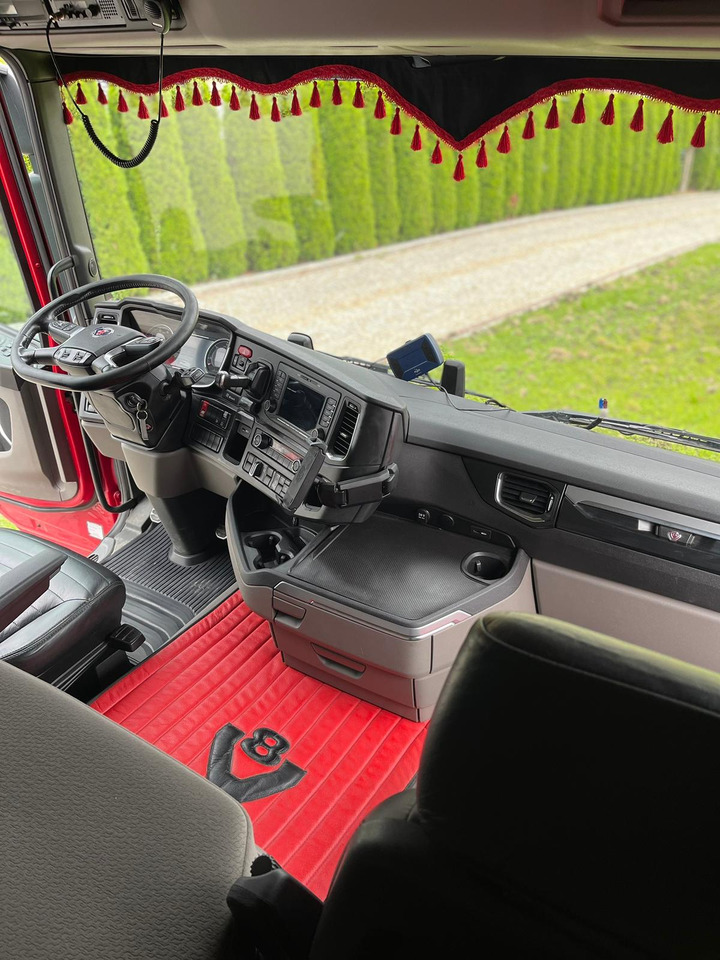 SCANIA R520 XT - شاحنة قطع الأشجار: صور 2 SCANIA R520 XT - شاحنة قطع الأشجار: صور 2
