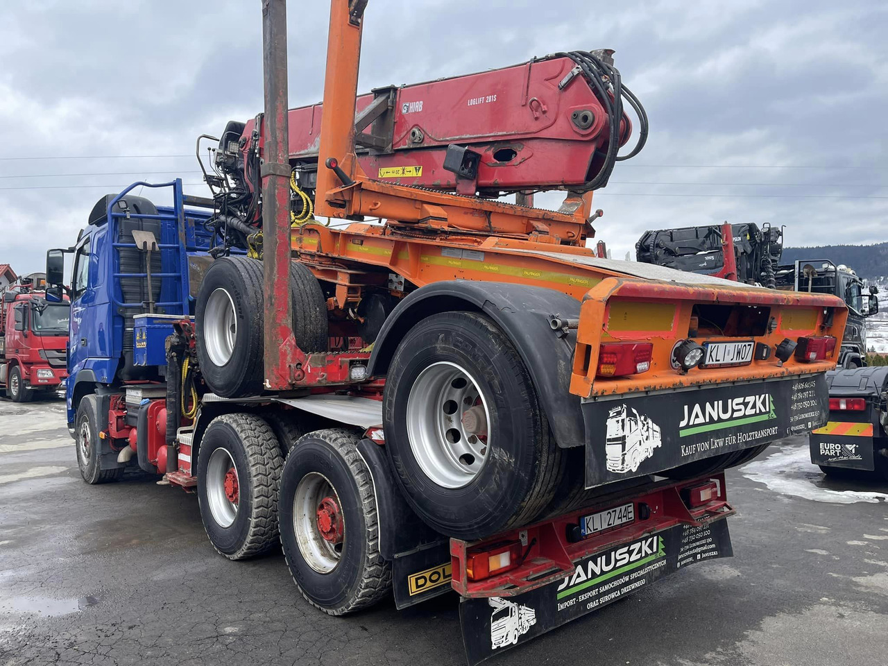 VOLVO FH16 700 6×4 - شاحنة قطع الأشجار: صور 3 VOLVO FH16 700 6×4 - شاحنة قطع الأشجار: صور 3