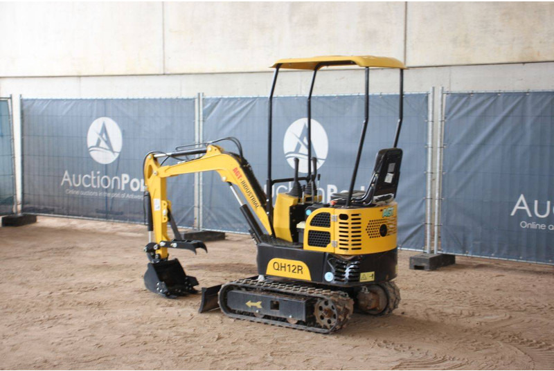 AGT Industrial QH12R - حفارة مصغرة: صور 3 AGT Industrial QH12R - حفارة مصغرة: صور 3
