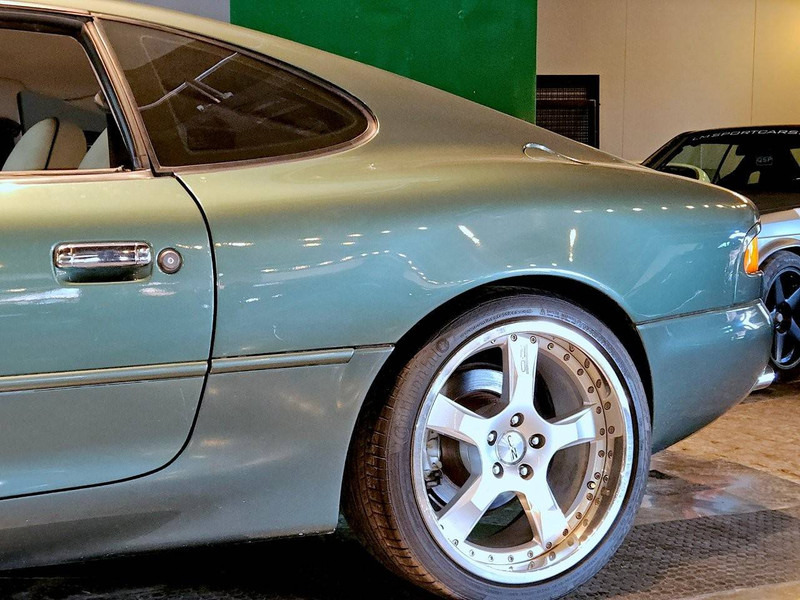 Aston Martin DB7 Automatic - سيارة: صور 3 Aston Martin DB7 Automatic - سيارة: صور 3