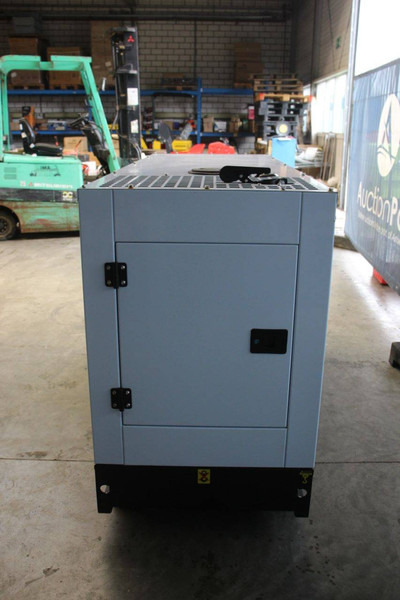 Bauer GFS-12kW - مجموعة المولدات: صور 4 Bauer GFS-12kW - مجموعة المولدات: صور 4