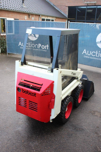 Bobcat 343 - اللودر بعجل: صور 5 Bobcat 343 - اللودر بعجل: صور 5