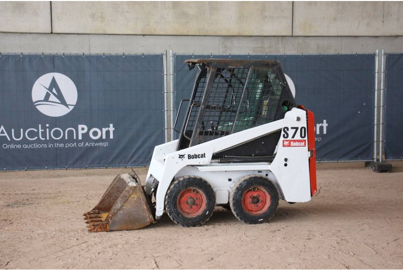 Bobcat S70 - اللودر بعجل: صور 1 Bobcat S70 - اللودر بعجل: صور 1