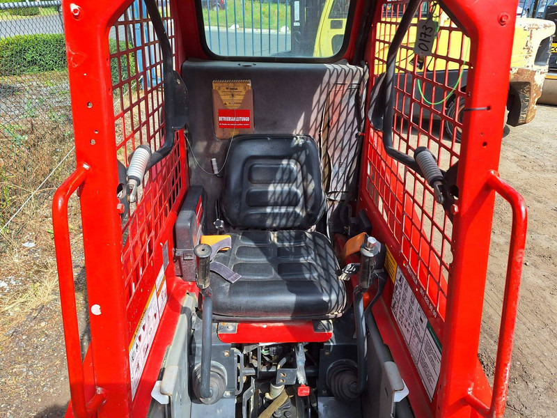 Bobcat S70 - اللودر بعجل: صور 4 Bobcat S70 - اللودر بعجل: صور 4