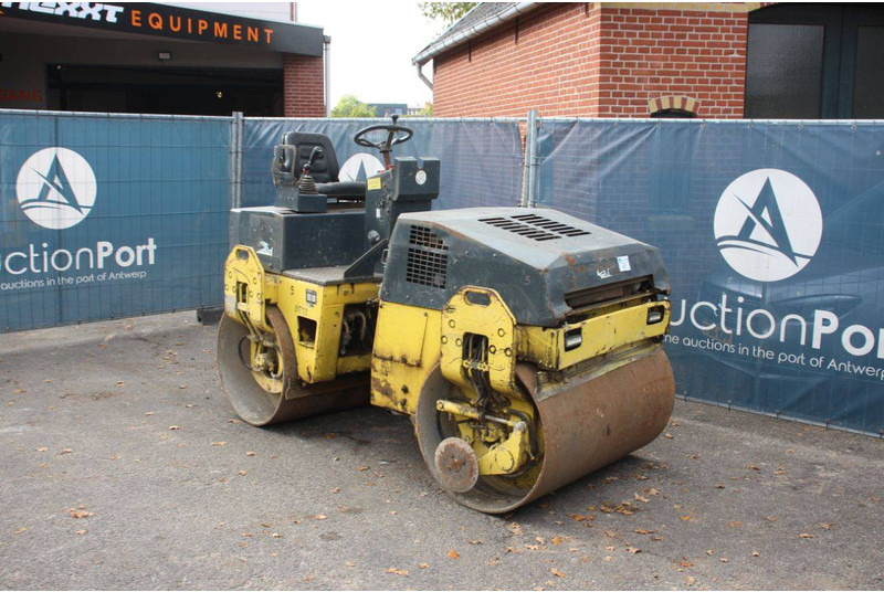 Bomag BW 135 AD - صفائح اهتزازية: صور 3 Bomag BW 135 AD - صفائح اهتزازية: صور 3