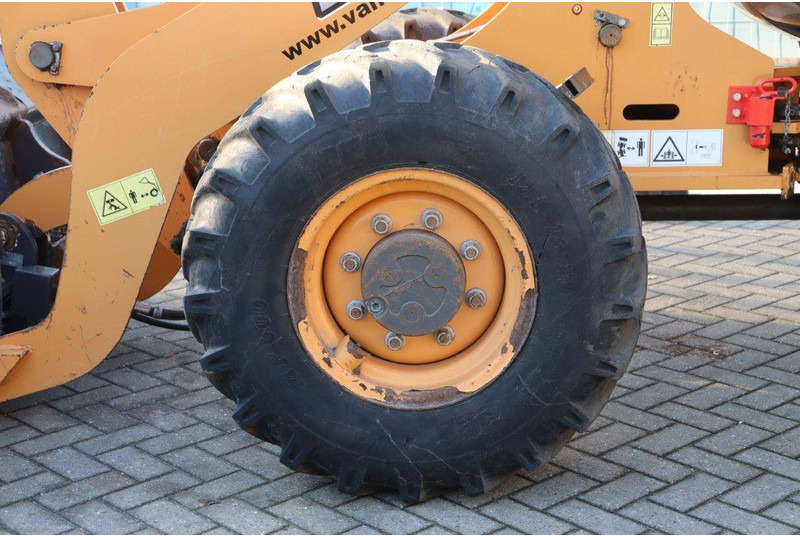 اللودر بعجل Case CASE 21F Wheel Loader: صور 15