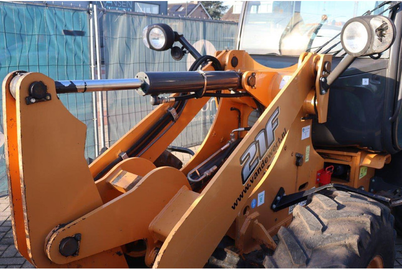 اللودر بعجل Case CASE 21F Wheel Loader: صور 13