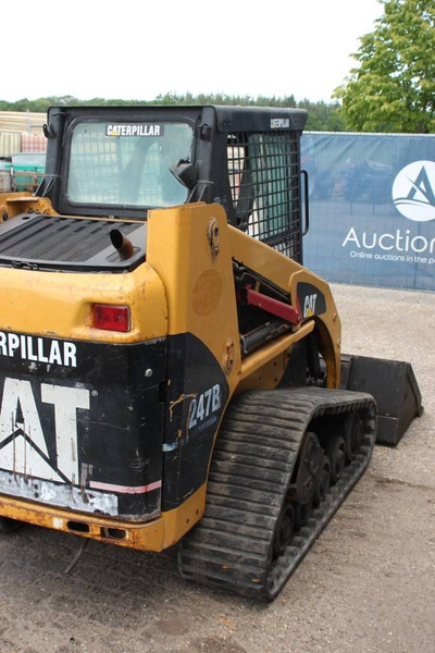 Caterpillar 247B - اللودر المجنزر: صور 5 Caterpillar 247B - اللودر المجنزر: صور 5