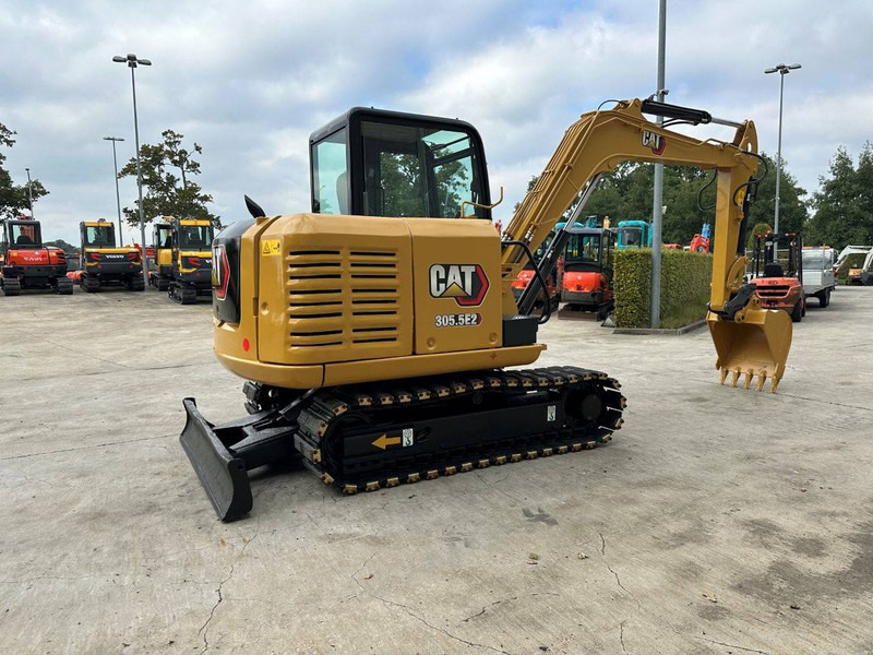 Caterpillar 305.5E2 - حفارات زحافة: صور 4 Caterpillar 305.5E2 - حفارات زحافة: صور 4