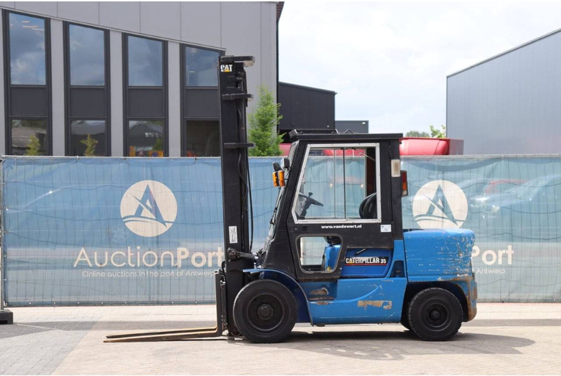 Caterpillar DP35K - رافعة شوكية ديزل: صور 1 Caterpillar DP35K - رافعة شوكية ديزل: صور 1