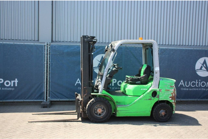 Cesab M325D - رافعة شوكية ديزل: صور 1 Cesab M325D - رافعة شوكية ديزل: صور 1