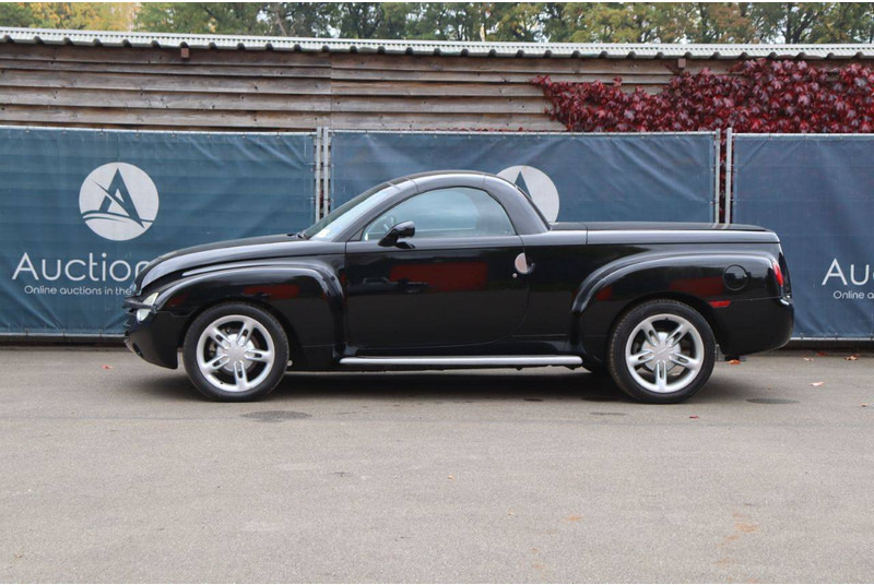 Chevrolet SSR - سيارة: صور 2 Chevrolet SSR - سيارة: صور 2