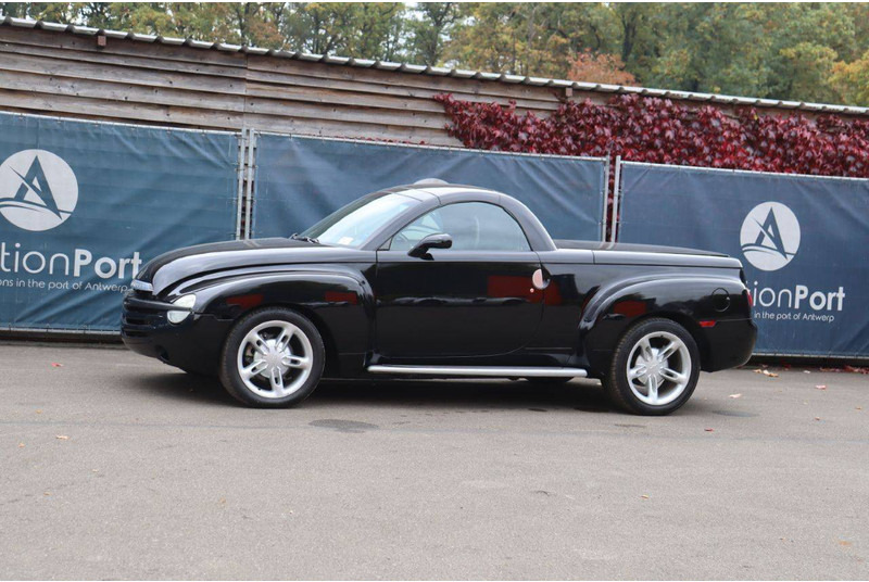 Chevrolet SSR - سيارة: صور 1 Chevrolet SSR - سيارة: صور 1
