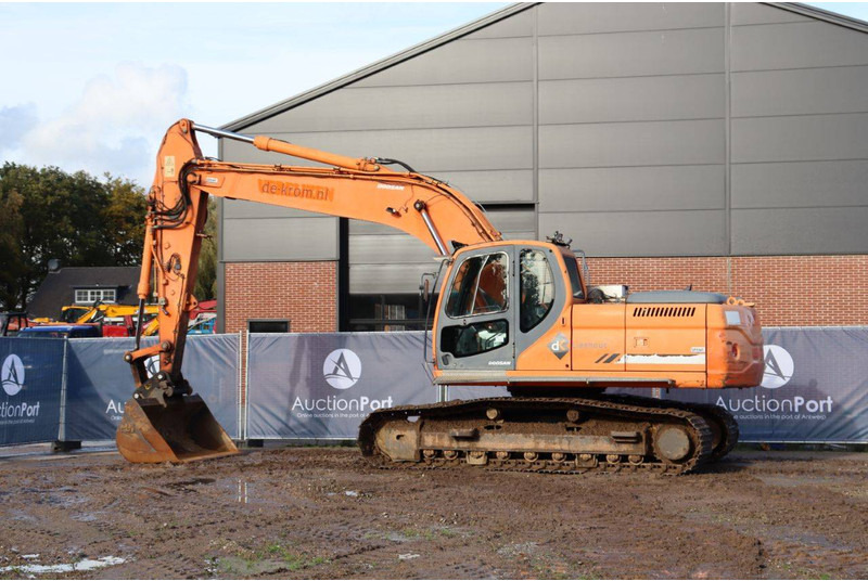 Doosan DX225LC - حفارات زحافة: صور 3 Doosan DX225LC - حفارات زحافة: صور 3