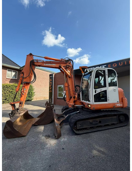 Doosan S75-V - حفارات زحافة: صور 1 Doosan S75-V - حفارات زحافة: صور 1