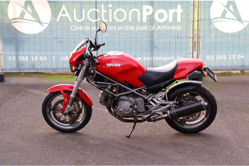 Ducati Monster 600 - دراجة بخارية: صور 2 Ducati Monster 600 - دراجة بخارية: صور 2