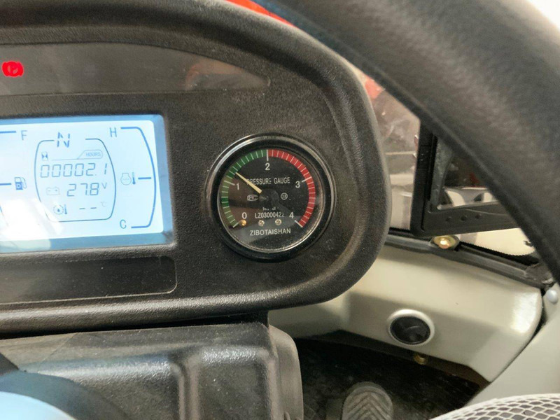 اللودر بعجل جديد Everun ER2500: صور 19