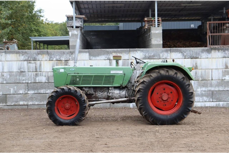 Fendt Favorit 610 S Turbomatik - جرار: صور 2 Fendt Favorit 610 S Turbomatik - جرار: صور 2