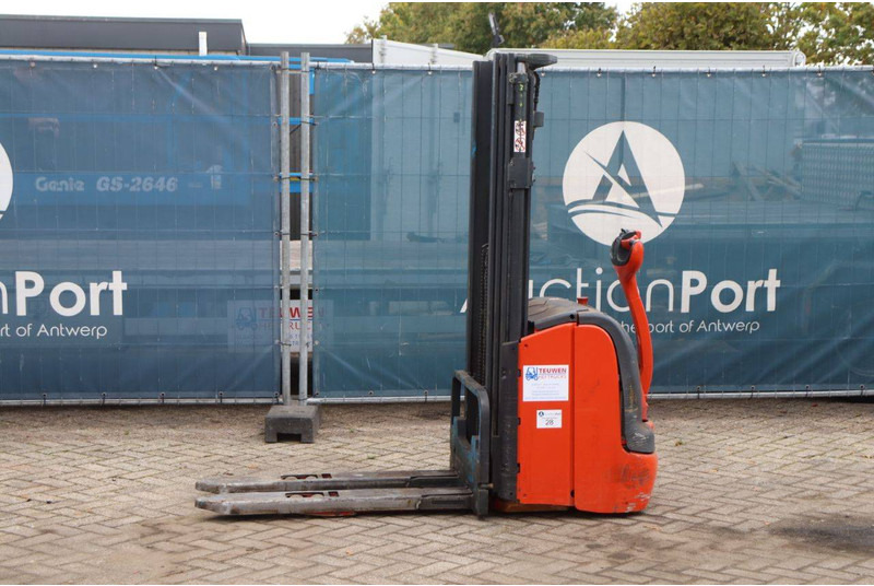 Fenwick L14 AP - معدات تكديس: صور 1 Fenwick L14 AP - معدات تكديس: صور 1