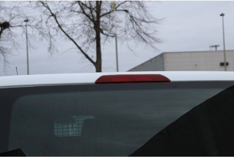 فان Ford Transit Custom: صور 18