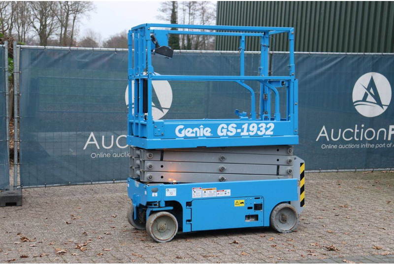 Genie GS-1932 - رافعات مقصية: صور 1 Genie GS-1932 - رافعات مقصية: صور 1