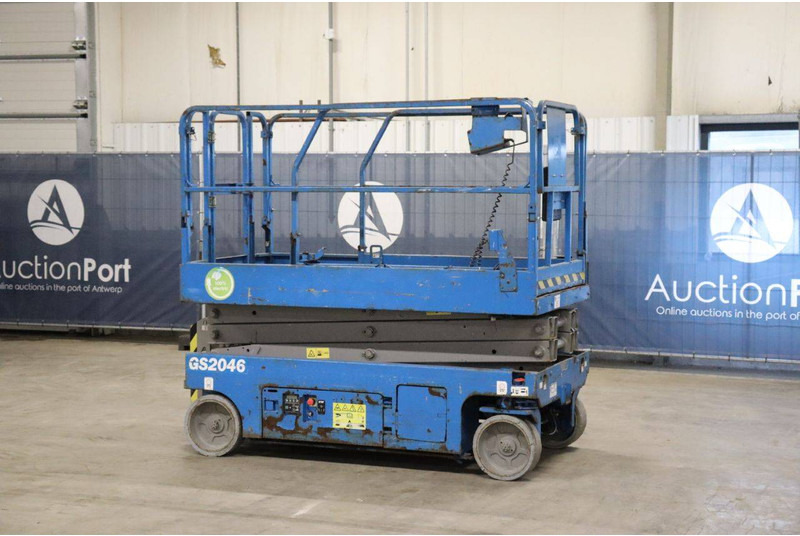 Genie GS-2046 - رافعات مقصية: صور 3 Genie GS-2046 - رافعات مقصية: صور 3