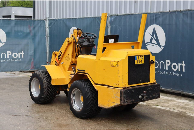 Giant V451T - اللودر بعجل: صور 3 Giant V451T - اللودر بعجل: صور 3