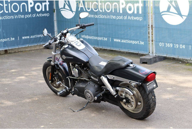 Harley-Davidson Dyna Fat Bob - دراجة بخارية: صور 4 Harley-Davidson Dyna Fat Bob - دراجة بخارية: صور 4