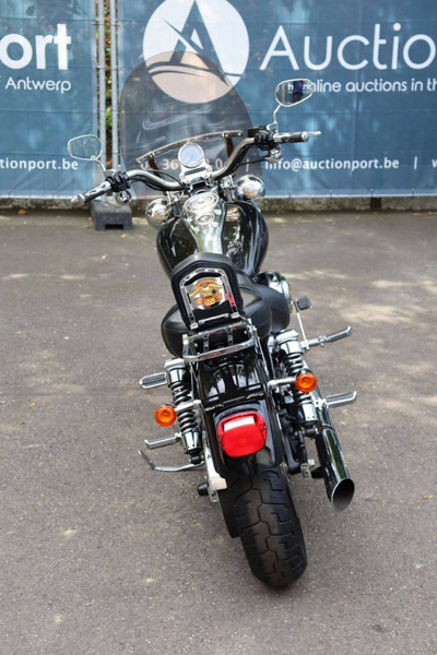 Harley-Davidson Dyna Super Glide Custom - دراجة بخارية: صور 5 Harley-Davidson Dyna Super Glide Custom - دراجة بخارية: صور 5