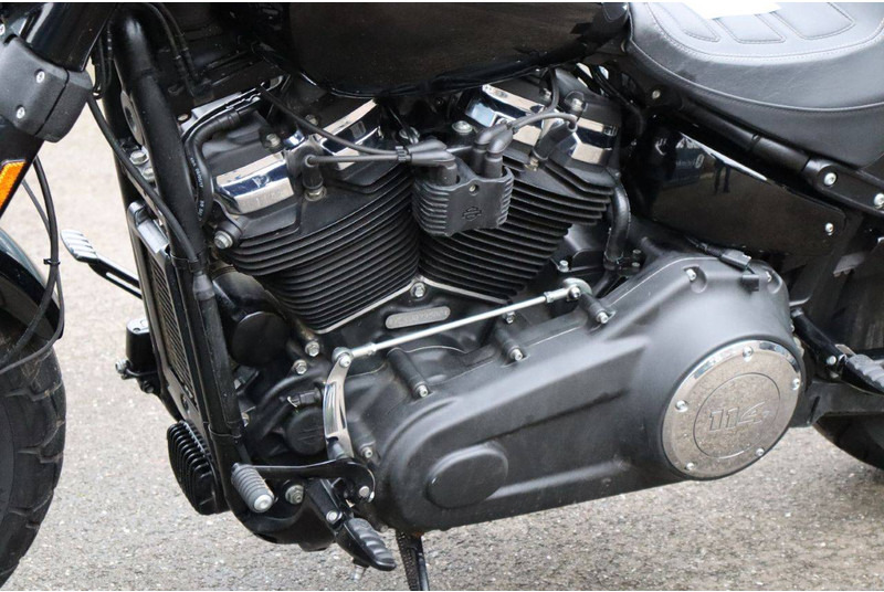 دراجة بخارية Harley-Davidson Fat Bob: صور 15 دراجة بخارية Harley-Davidson Fat Bob: صور 15