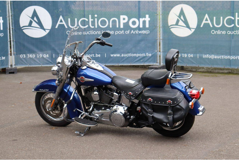 Harley-Davidson Heritage Softail Classic - دراجة بخارية: صور 3 Harley-Davidson Heritage Softail Classic - دراجة بخارية: صور 3