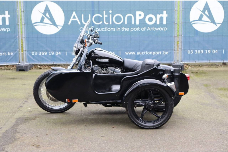 Harley-Davidson Sporster XL883 - دراجة بخارية: صور 2 Harley-Davidson Sporster XL883 - دراجة بخارية: صور 2