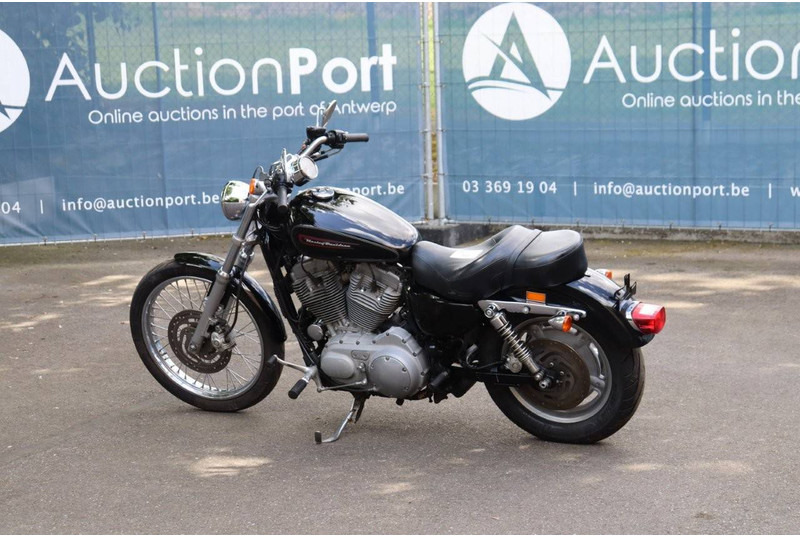 Harley-Davidson Sportster XL883 - دراجة بخارية: صور 3 Harley-Davidson Sportster XL883 - دراجة بخارية: صور 3