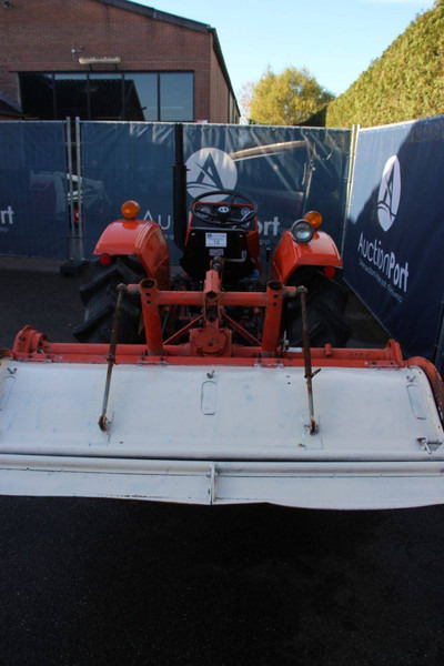 Hinomoto E262 - جرار: صور 4 Hinomoto E262 - جرار: صور 4