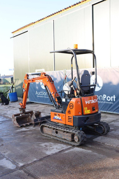 Hitachi ZX19U-6 - حفارة مصغرة: صور 4 Hitachi ZX19U-6 - حفارة مصغرة: صور 4