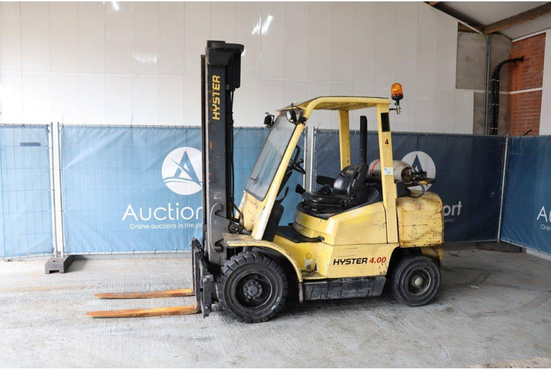 Hyster H4.00XM-5 - رافعة شوكية تعمل بالغاز: صور 1 Hyster H4.00XM-5 - رافعة شوكية تعمل بالغاز: صور 1
