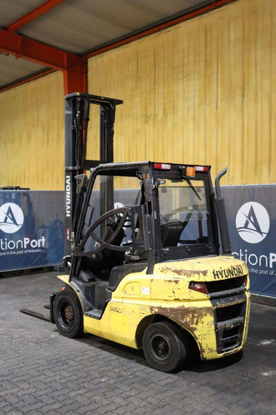 Hyundai 25D-9 - رافعة شوكية ديزل: صور 4 Hyundai 25D-9 - رافعة شوكية ديزل: صور 4