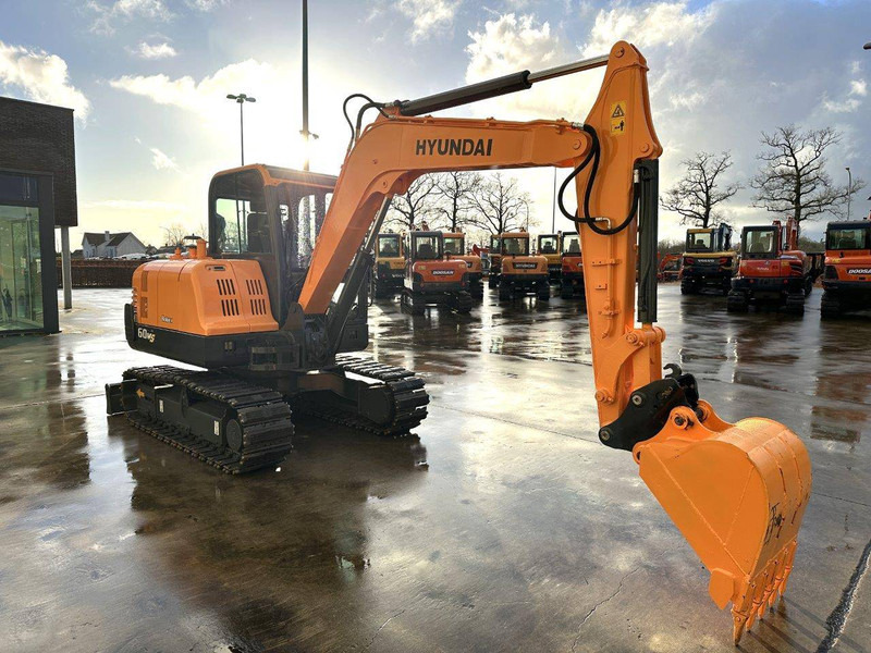 Hyundai R60VS - حفارات زحافة: صور 3 Hyundai R60VS - حفارات زحافة: صور 3
