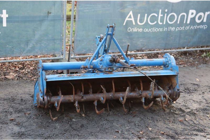 Iseki RA1360 - ال معدات حراثه: صور 1 Iseki RA1360 - ال معدات حراثه: صور 1