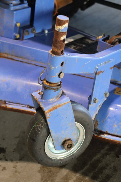 جزازة المروج Iseki SFH220T: صور 12