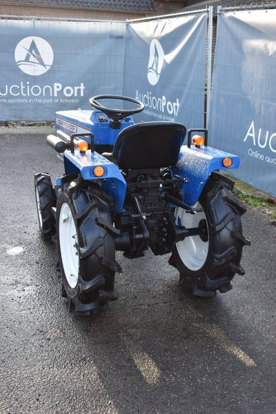 Iseki TU1500F - جرار: صور 4 Iseki TU1500F - جرار: صور 4