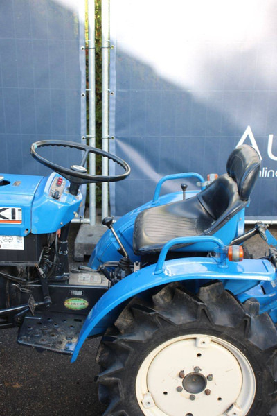 جرار Iseki TX1210F: صور 19