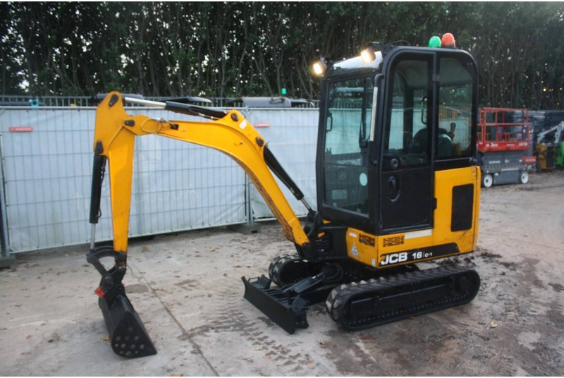 JCB 16C-1T3 - حفارة مصغرة: صور 1 JCB 16C-1T3 - حفارة مصغرة: صور 1