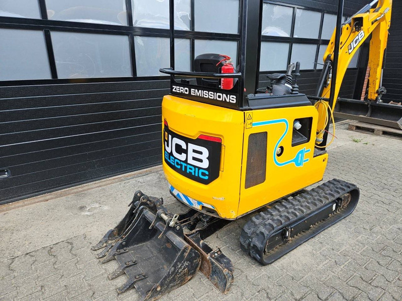 JCB 19C-1 E - حفارة مصغرة: صور 5 JCB 19C-1 E - حفارة مصغرة: صور 5