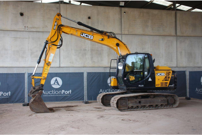 JCB JS130LC - حفارات زحافة: صور 1 JCB JS130LC - حفارات زحافة: صور 1