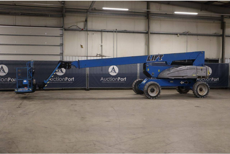 JLG E600JP - رافعات سلة تلسكوبية: صور 1 JLG E600JP - رافعات سلة تلسكوبية: صور 1