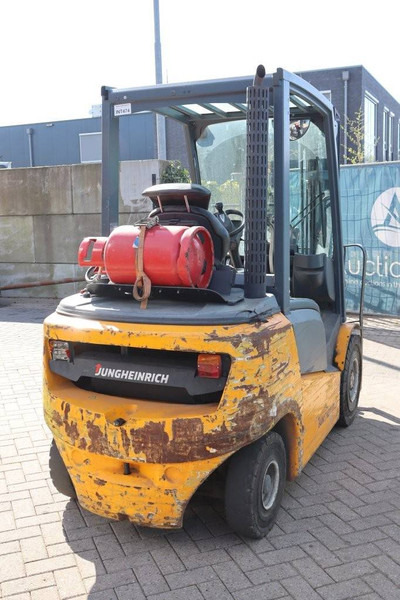 Jungheinrich TFG 425 - رافعة شوكية تعمل بالغاز: صور 5 Jungheinrich TFG 425 - رافعة شوكية تعمل بالغاز: صور 5