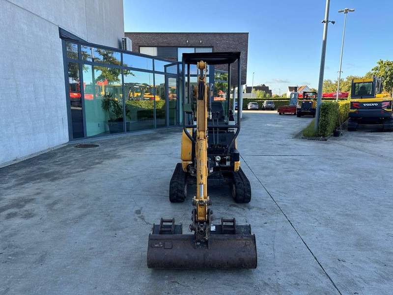 Kato 17VXE - حفارة مصغرة: صور 2 Kato 17VXE - حفارة مصغرة: صور 2