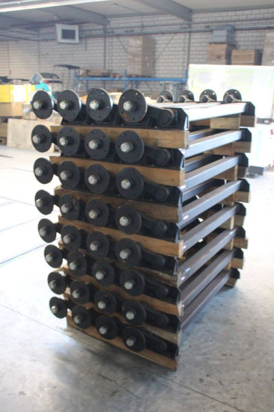 Knott GmbH - مقطورات مسطحة: صور 5 Knott GmbH - مقطورات مسطحة: صور 5