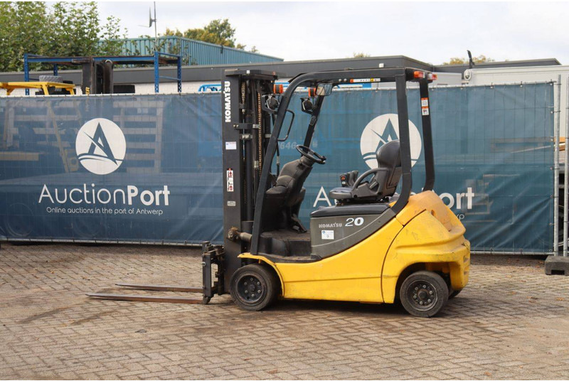 Komatsu FB20A-12 - رافعة شوكية كهربائية: صور 3 Komatsu FB20A-12 - رافعة شوكية كهربائية: صور 3